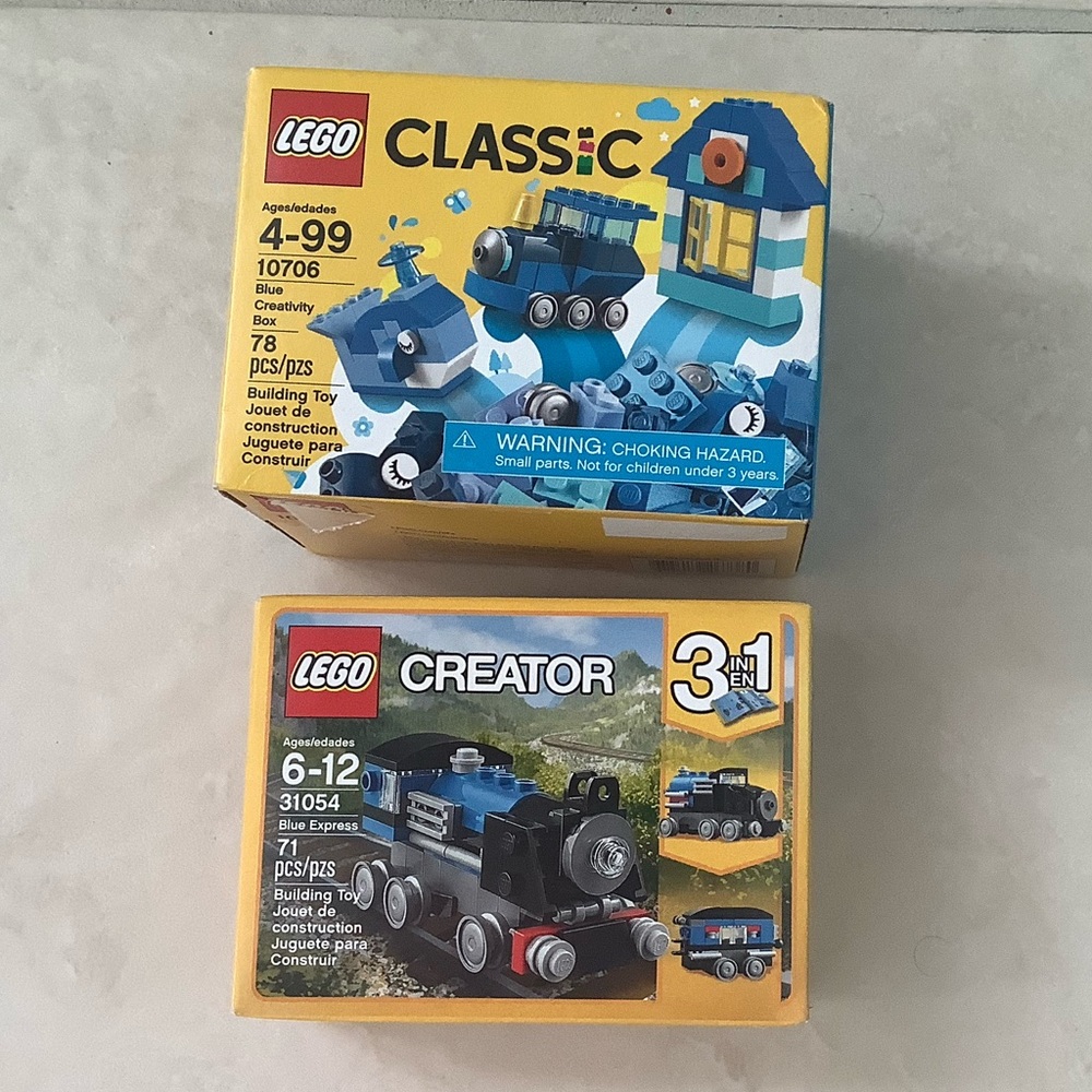 Set of 2 retired Lego sets